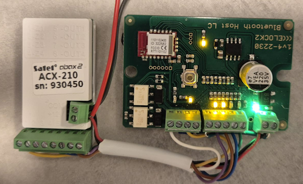 FM83 Funkmodul mit SATEL ACX-210 ABAX2 4-Kanal-Funkrelais
