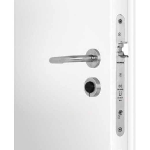 ELOCK2 V6 Funk-Automatikschloss montiert an einer Vollblatttür mit Edelstahl-Beschlag und Leserosette